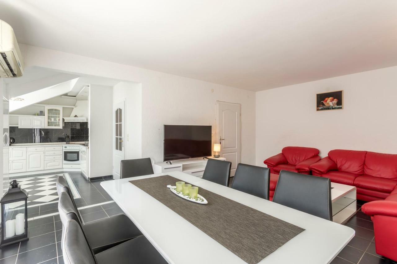 Azzuro Apartment Kastela Ngoại thất bức ảnh